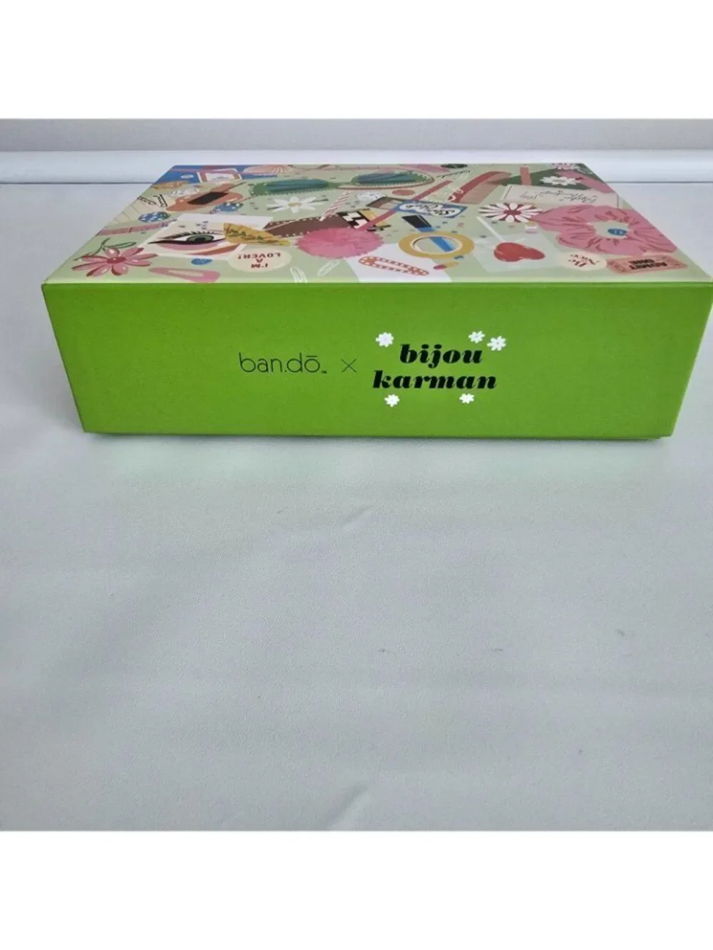 Ban.do x Bijou Karman Junk Drawer Jigsaw Puzzle 500 Pieces Complete